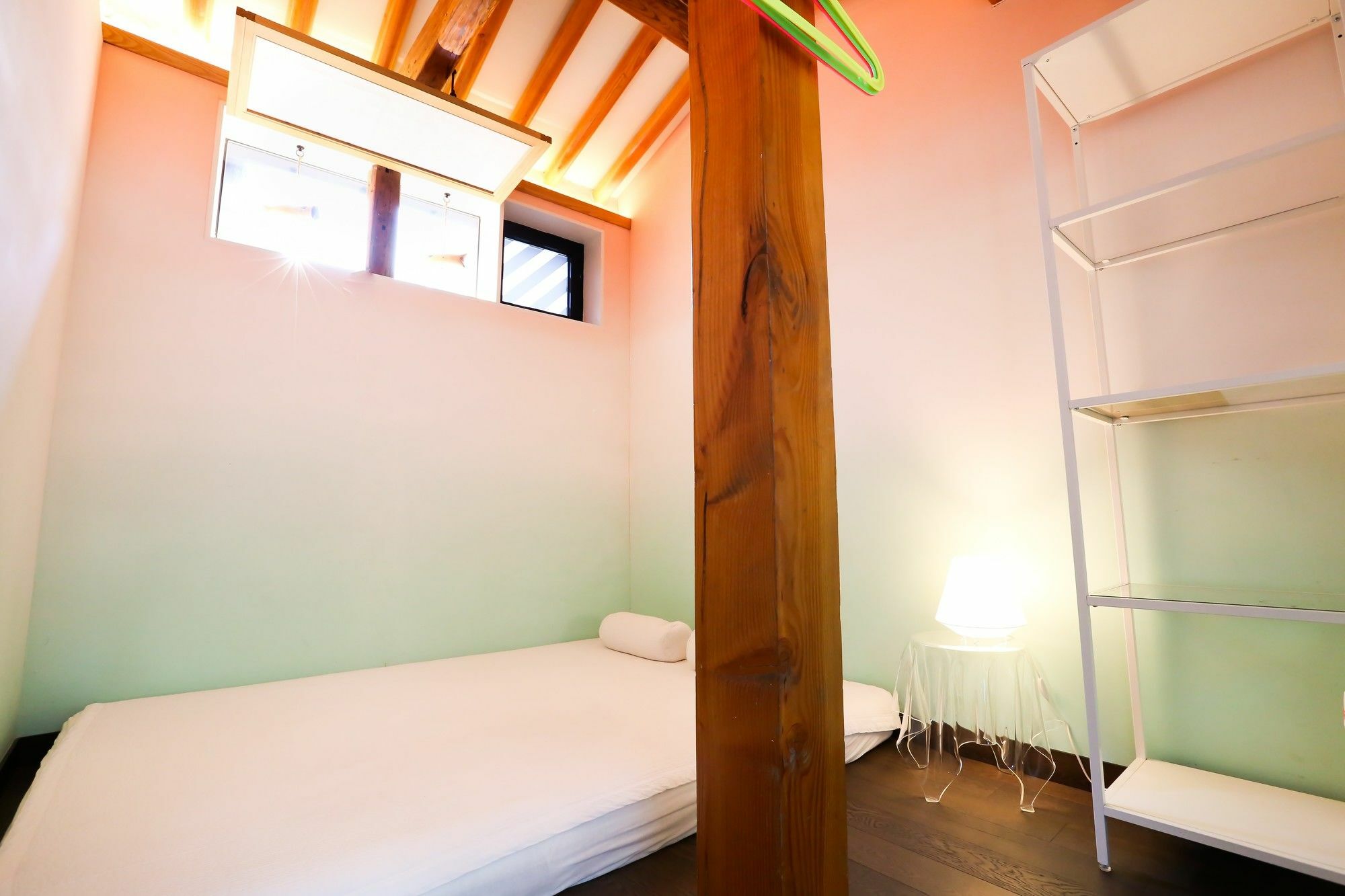 Guest house Nagne House 2*